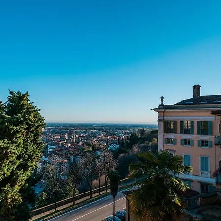 Feel - Pareto Apartament Bergamo