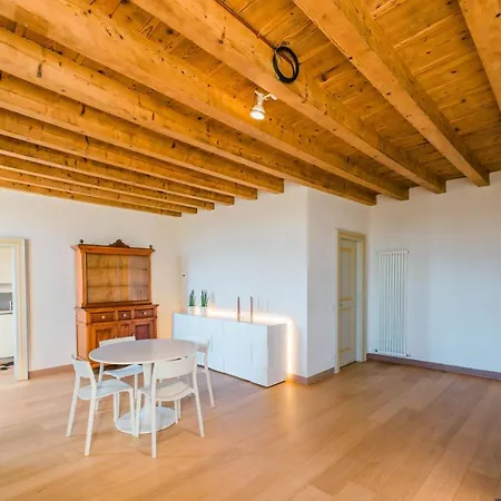 Feel - Pareto Apartment